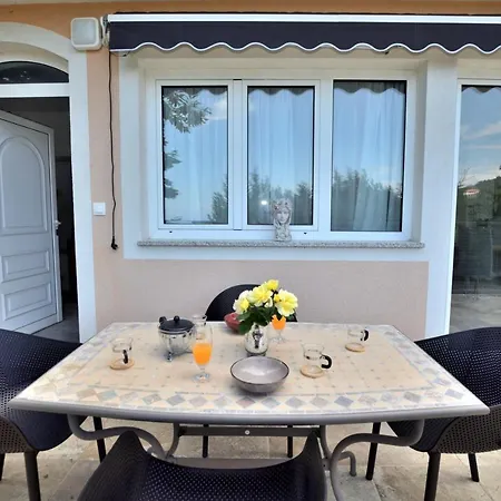Apartment New With Terrace 3